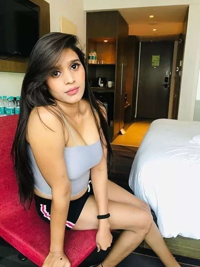 कॉल गर्ल्स सर्विस  वर्कला